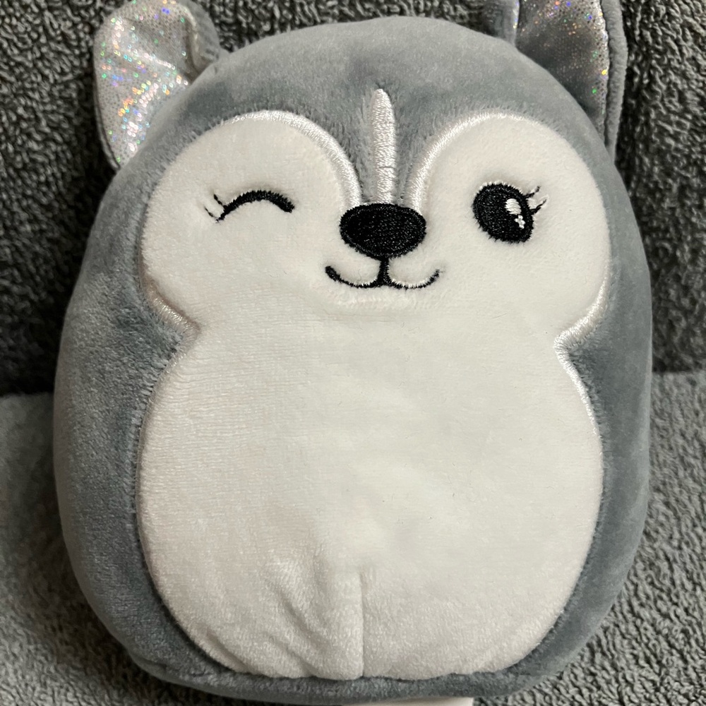 Squishmallow 5” Gray and White Plush Toy